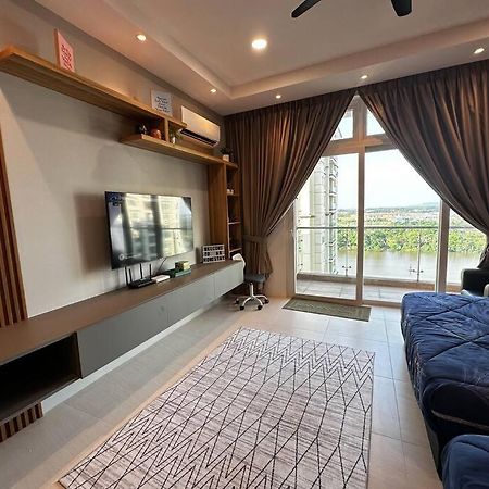 A.R Homestay Riverine Condominium Kuching Exteriör bild